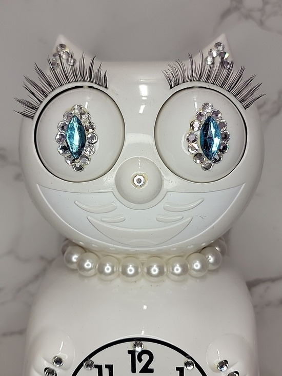 Kit-Cat Klock Other - Jeweled White Lady Kit-Cat Klock clock SUPER RARE Vintage